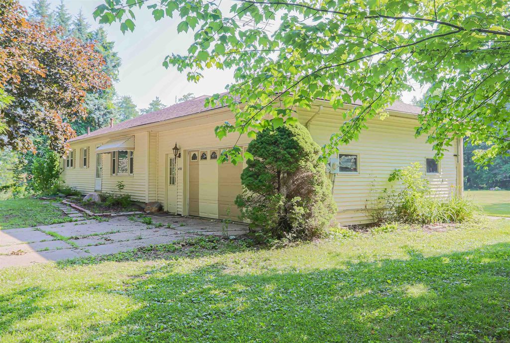 4590 Secord Lake Rd, Leonard