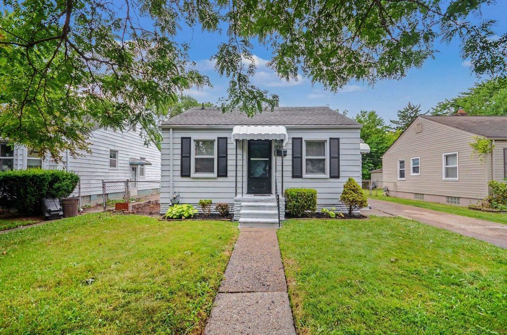 19315 Kingsville St, Harper Woods city