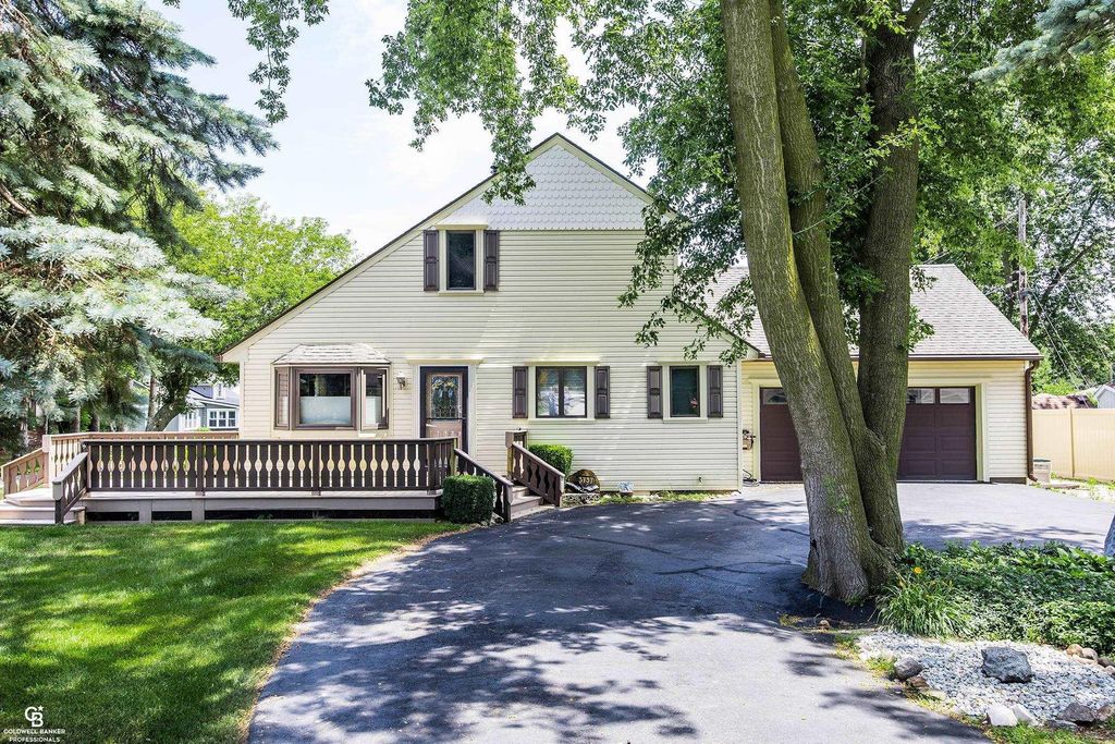 3737 Shorewood Rd, Burtchville township