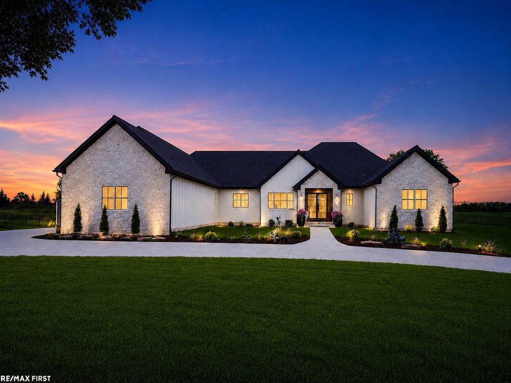 65855 Mound Rd, Washington township