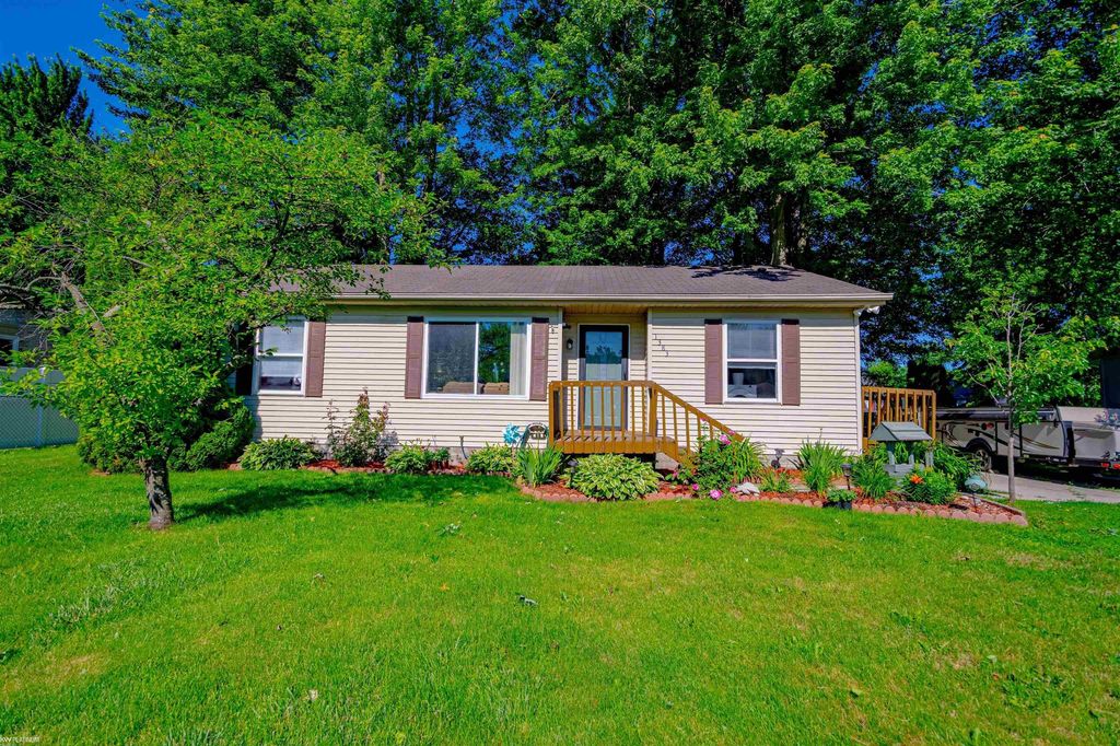 1383 Allen Rd, Kimball township