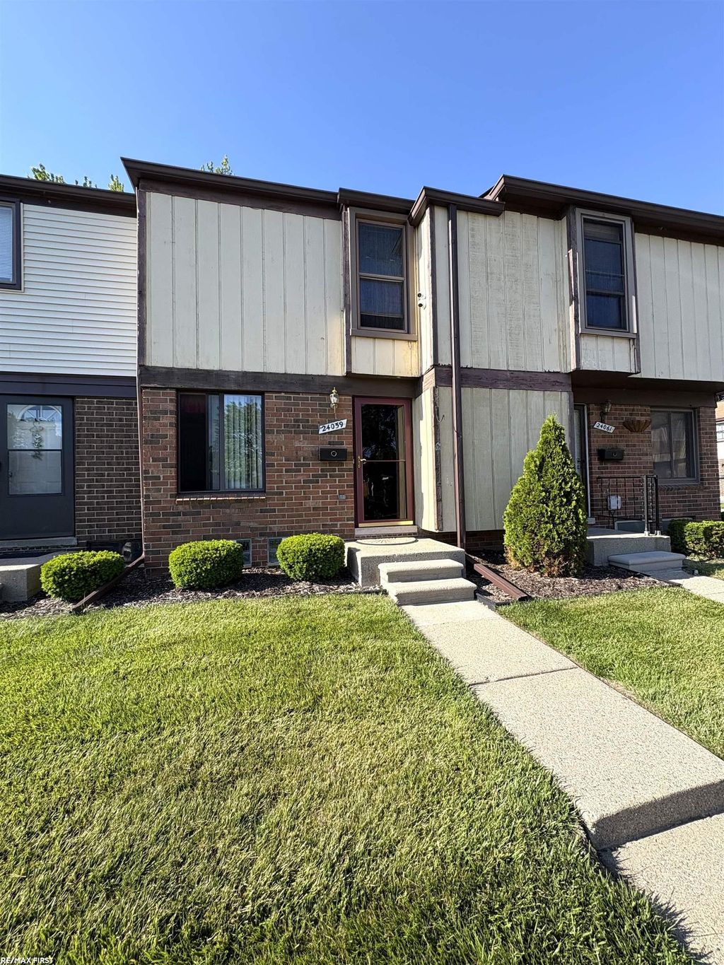 24059 Grange St, Clinton Township