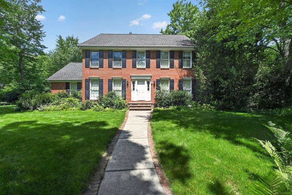 2204 Springwood Dr, Midland city