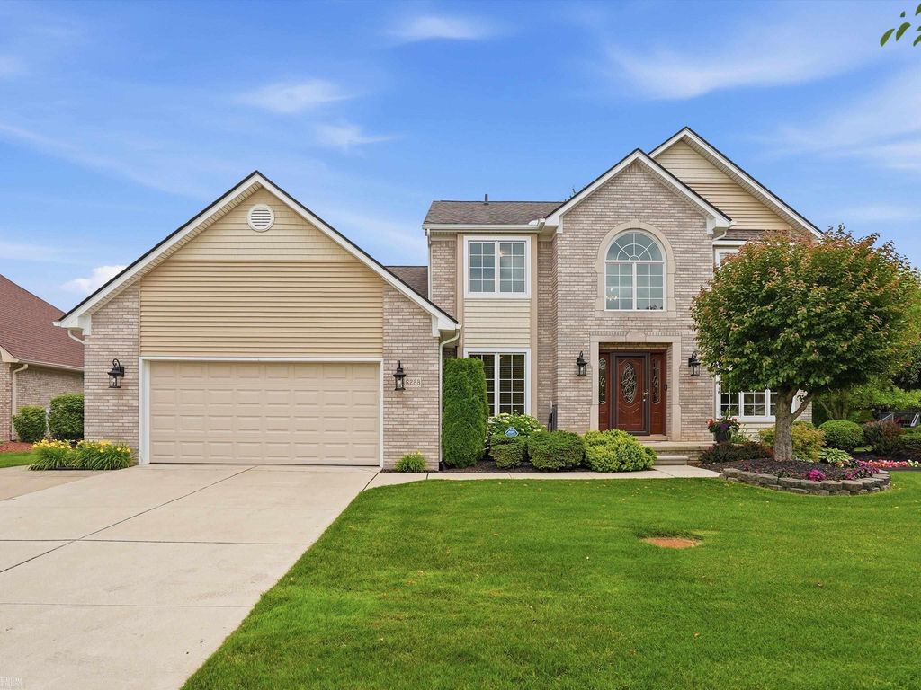 46288 Glen Pointe Dr, Shelby charter township