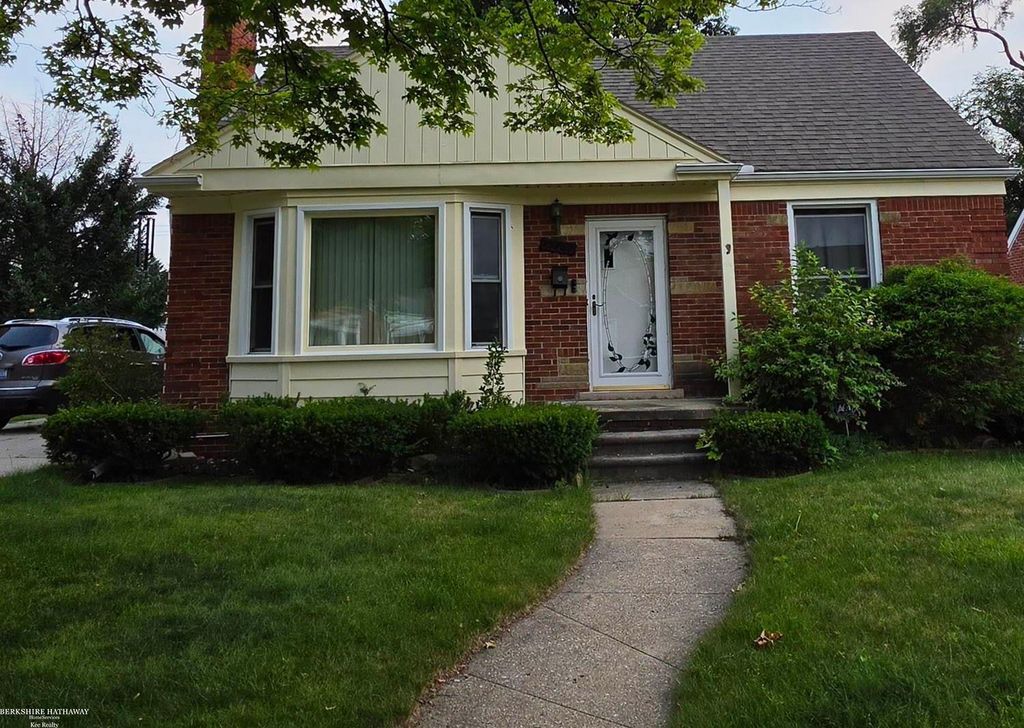 15757 Angelique Ave, Allen Park city