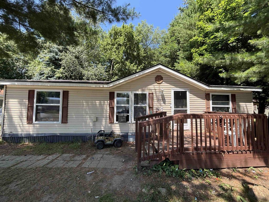 2237 Ranae St, Croswell city