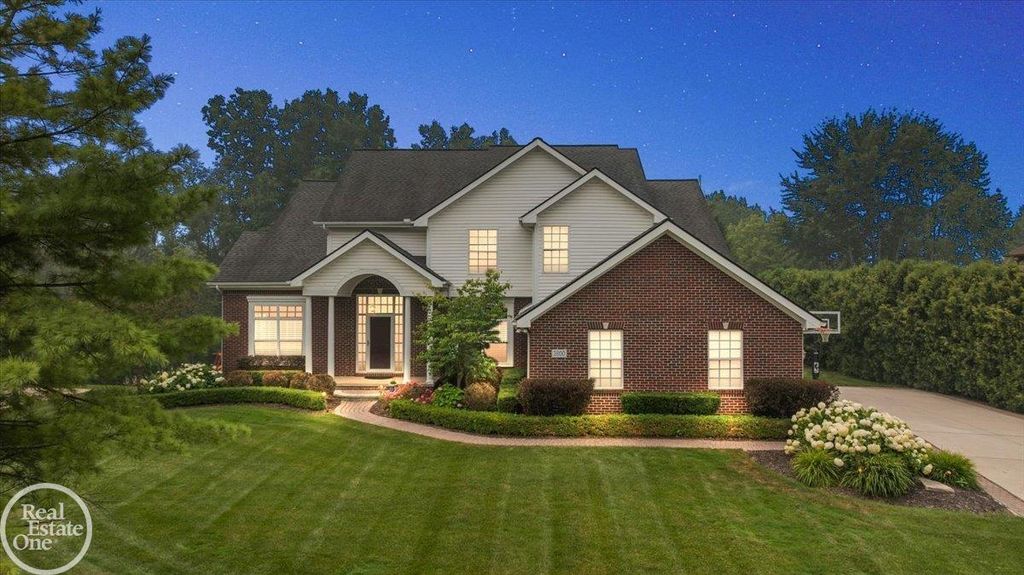 3800 May Center Rd, Orion charter township