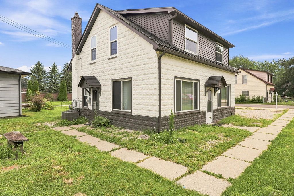 47561 Forton St St, Chesterfield township