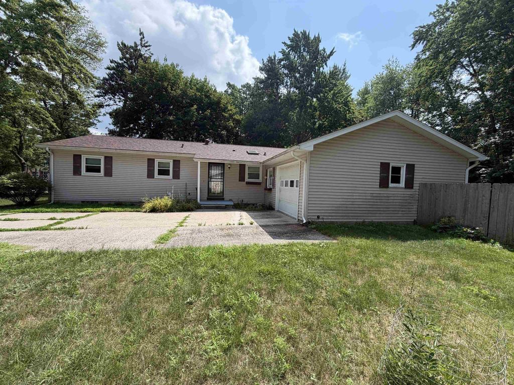 1413 Dilloway Dr, Midland city