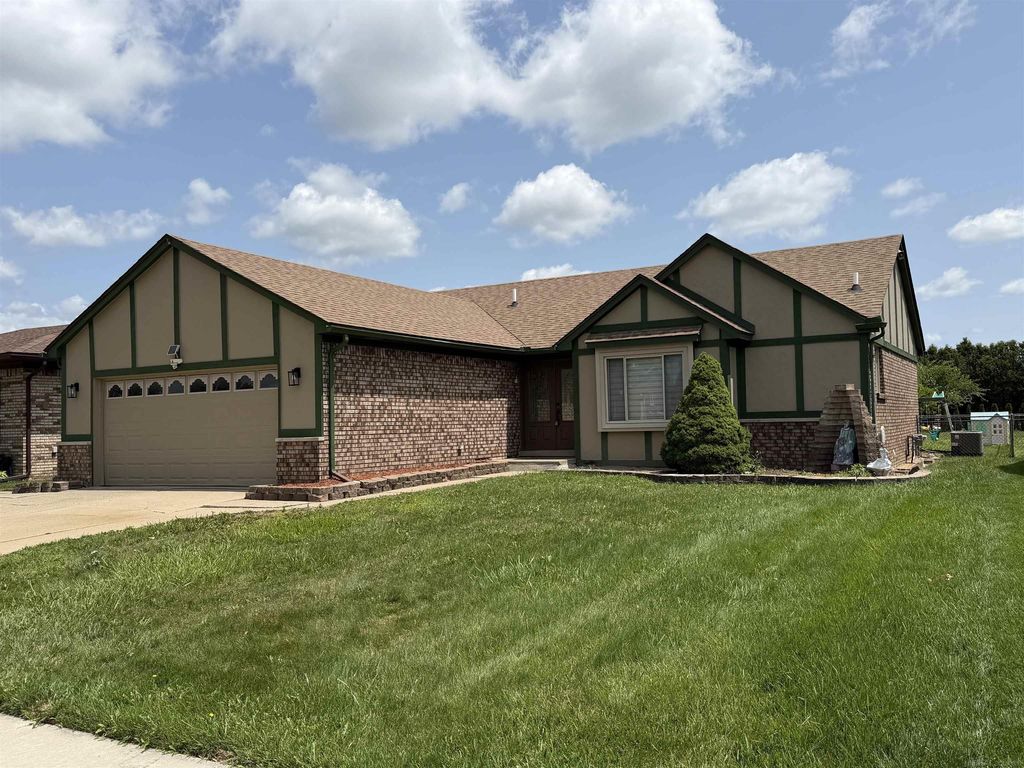 47066 Sanborn Dr, Macomb township