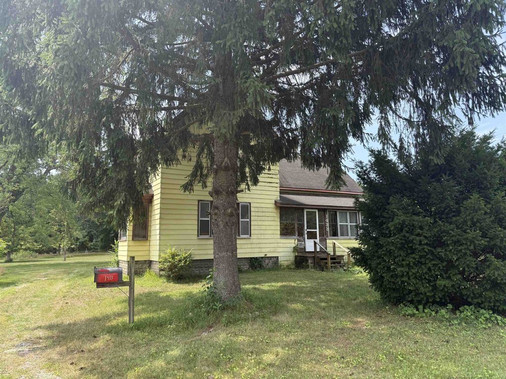 1433 Mill St, Clay township