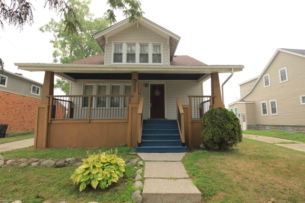 21916 Lakeview St, St. Clair Shores city
