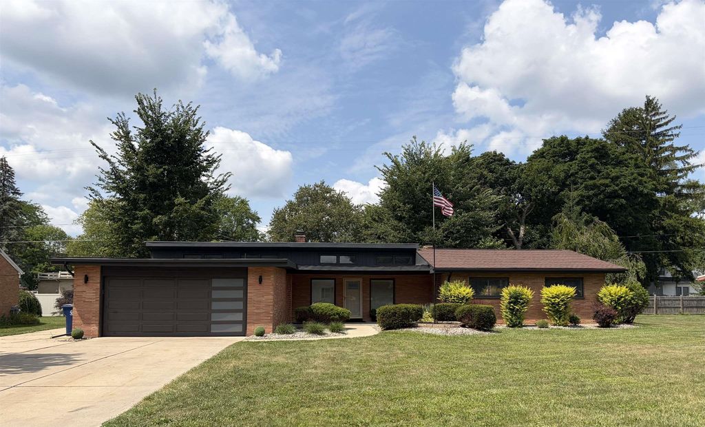 1651 Passolt St, Saginaw charter township