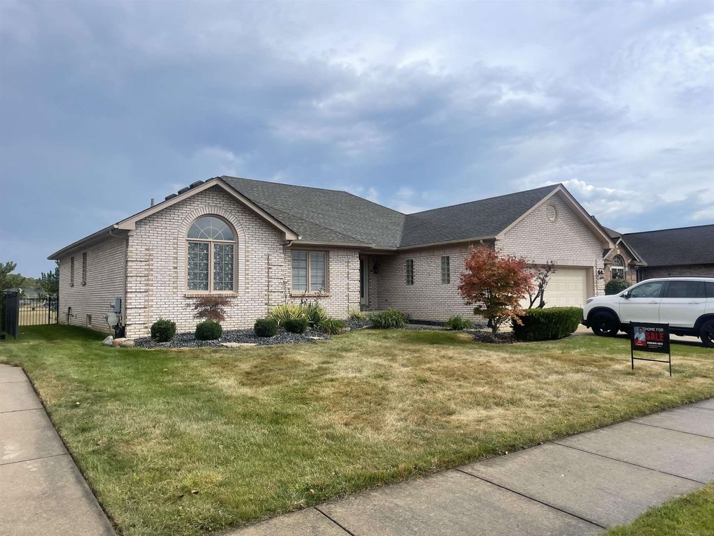50262 Barrett Dr, Macomb township