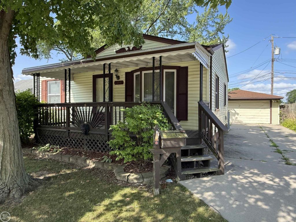 23587 Lawson Ave, Warren city