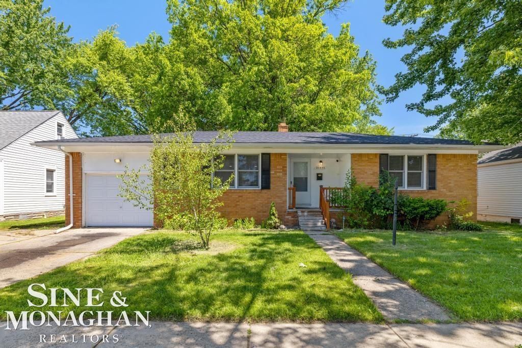 20933 Ridgemont Rd, Harper Woods city