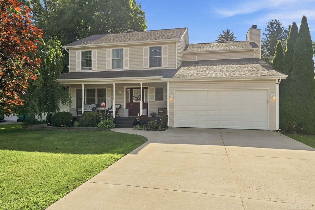 58748 Ruth Jean St, Washington township