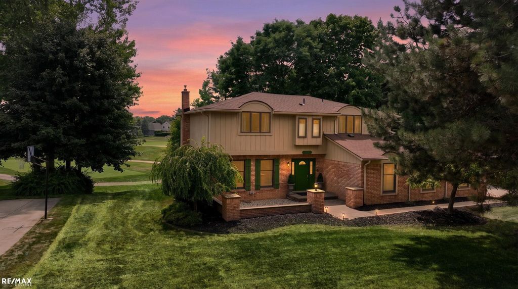 1155 Hickory Hill Dr Dr, Rochester Hills city