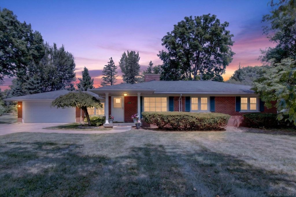 120 Montmorency Rd, Rochester Hills city
