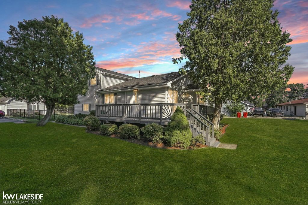 39904 Elmite St, Harrison charter township