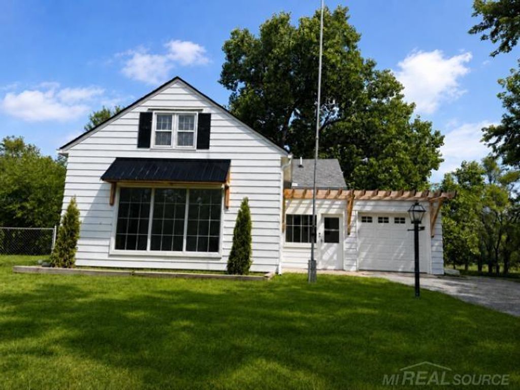 1380 W. Bemis Rd, Saline city