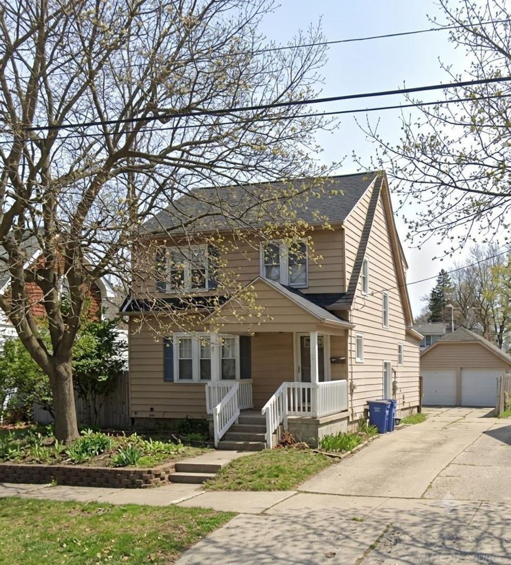857 Aberdeen Ne St, Grand Rapids city