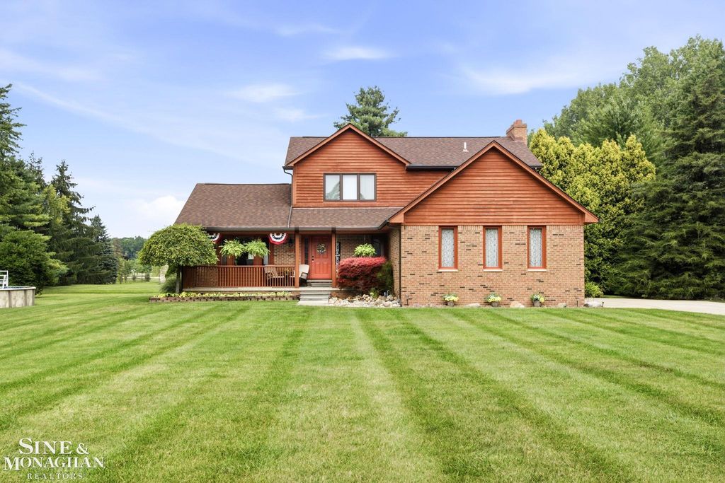 6930 Trumble Rd, St. Clair township