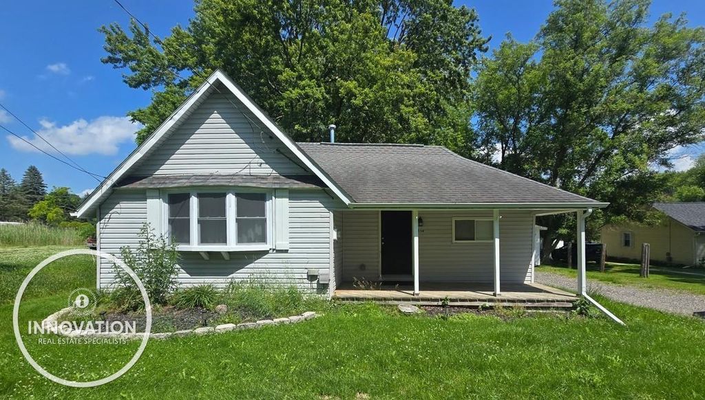 536 N Blacks Corners Rd, Imlay City city