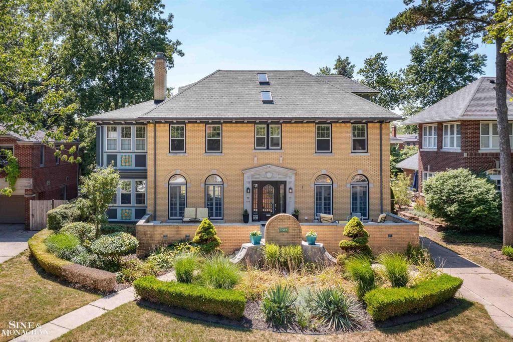 1319 Balfour St, Grosse Pointe Park city