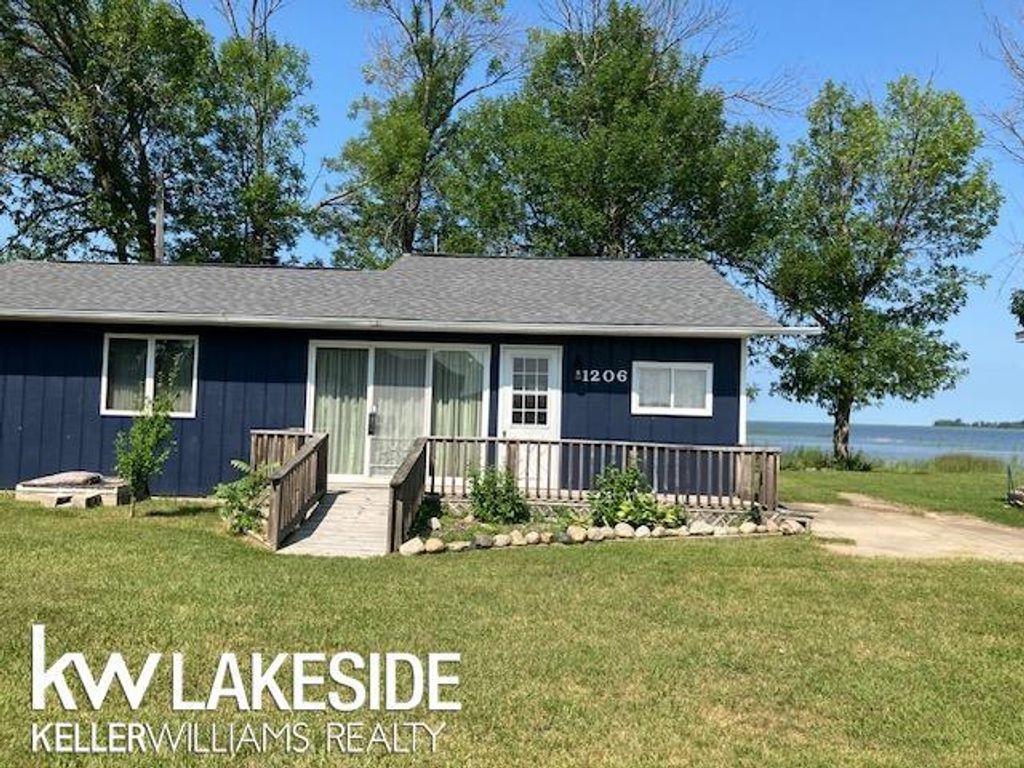 1206 & 1208 Valley Island Rd, Fairhaven township
