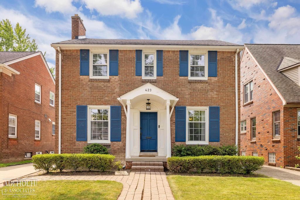 423 Moran Rd, Grosse Pointe Farms city