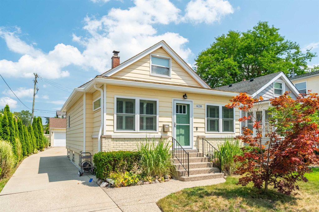 628 Notre Dame St, Grosse Pointe city