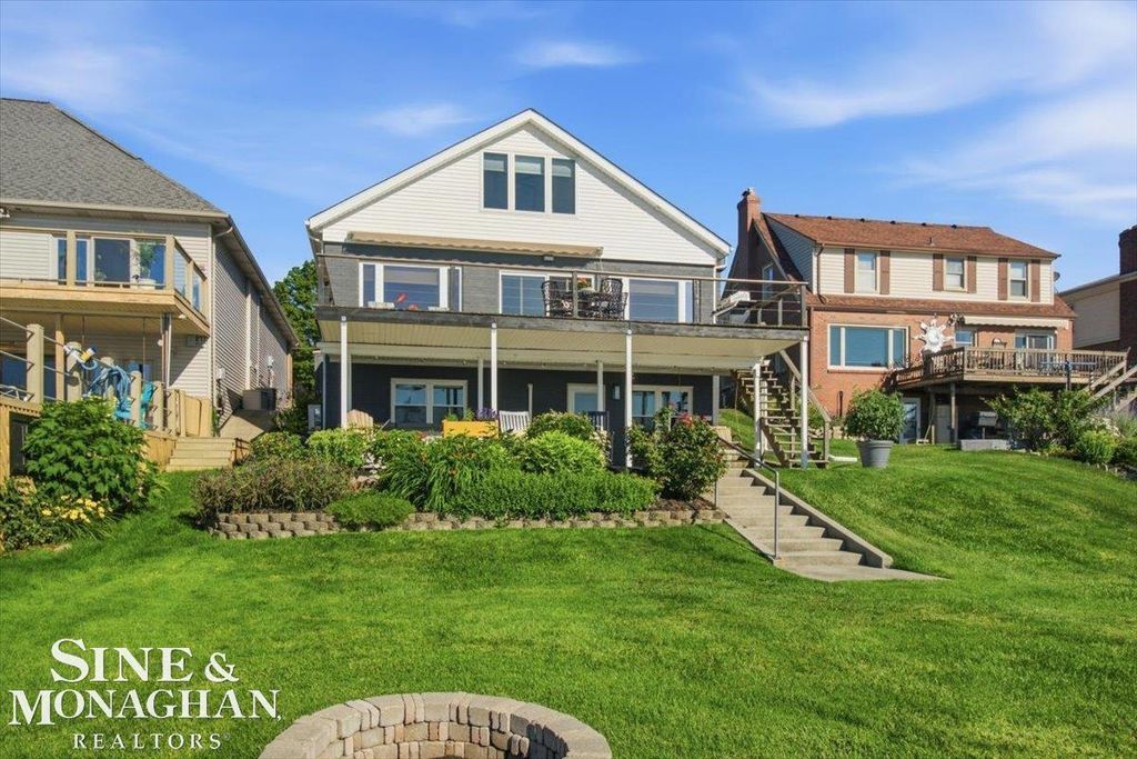 69 Gratiot, Marysville city