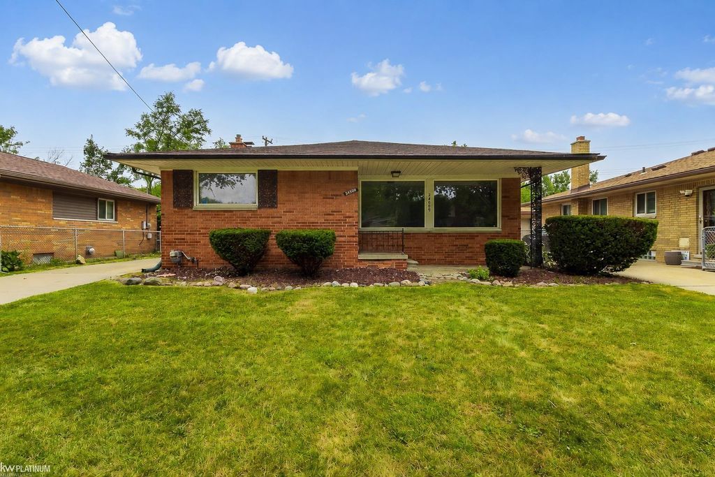 24509 Wood St, St. Clair Shores city