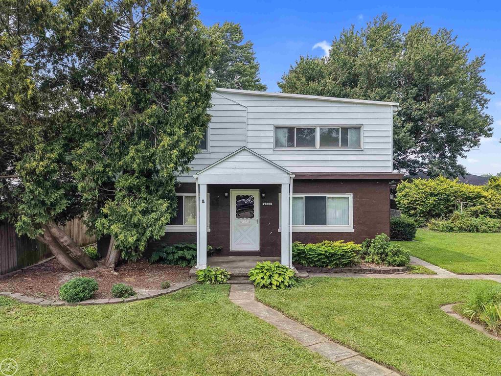 47353 Forton St, Chesterfield township