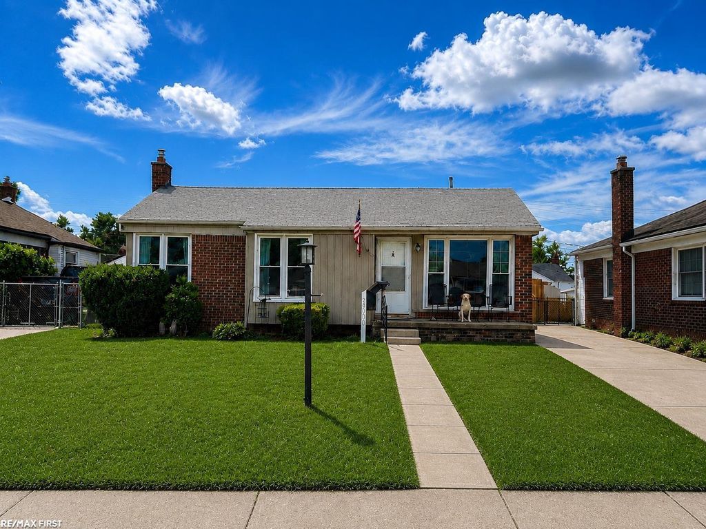 28059 Bohn St, Roseville city