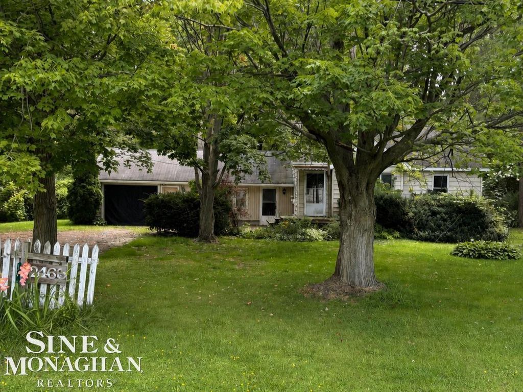 2466 Partridge Rd, Port Huron charter township