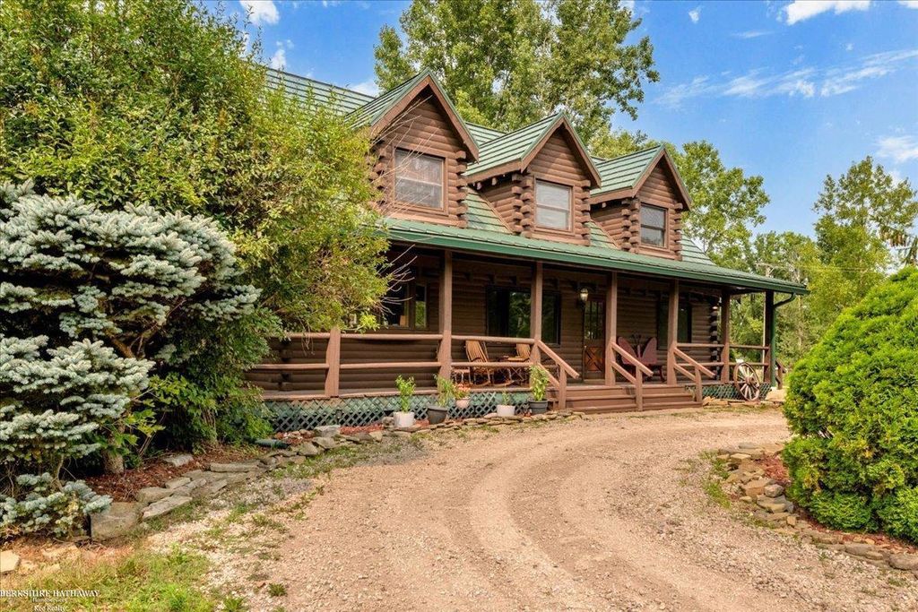 8828 Meskill Sts, Columbus township