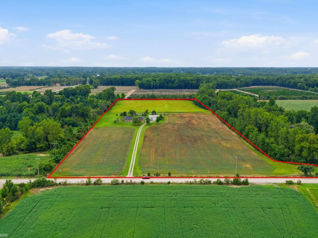 34189 30 Mile Rd, Lenox township