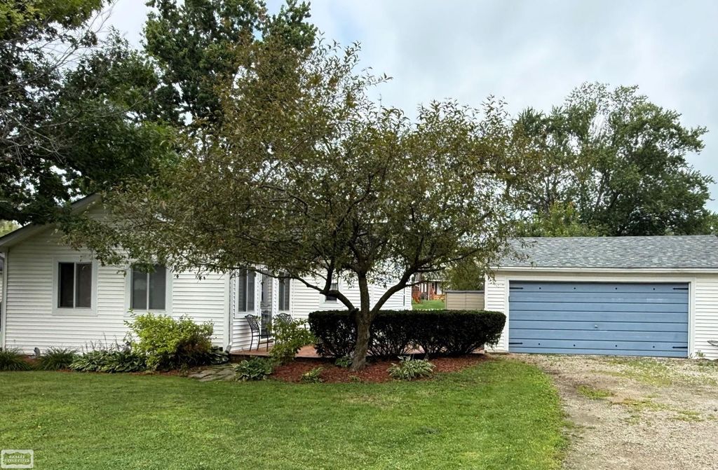 5378 Orchard Dr, East China township