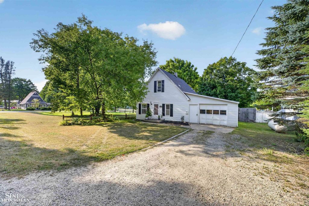 130 Ann St, Boyne City city