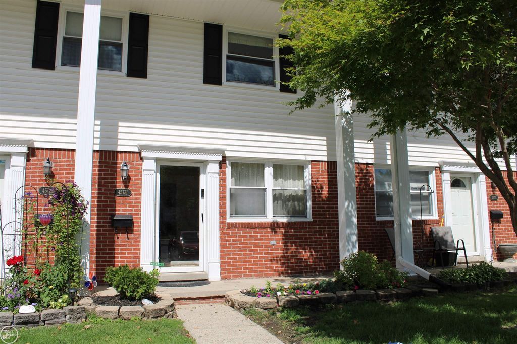 45731 Kensington St, Utica city