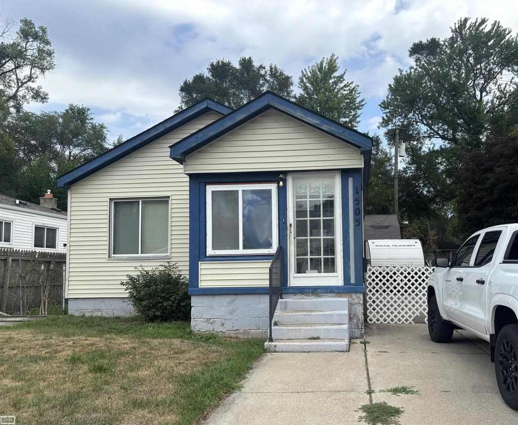 1505 E Jarvis Ave, Hazel Park city