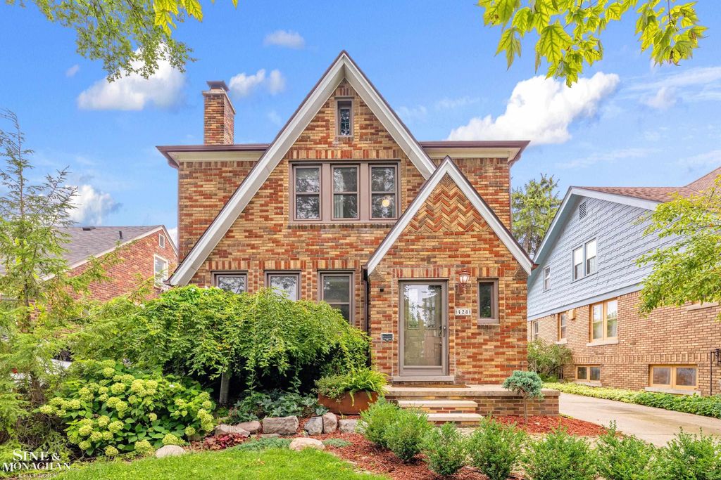 428 Cloverly Rd, Grosse Pointe Farms city