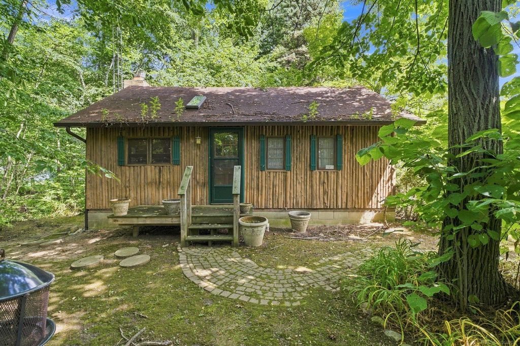 7387 Walbridge Rd, Worth township