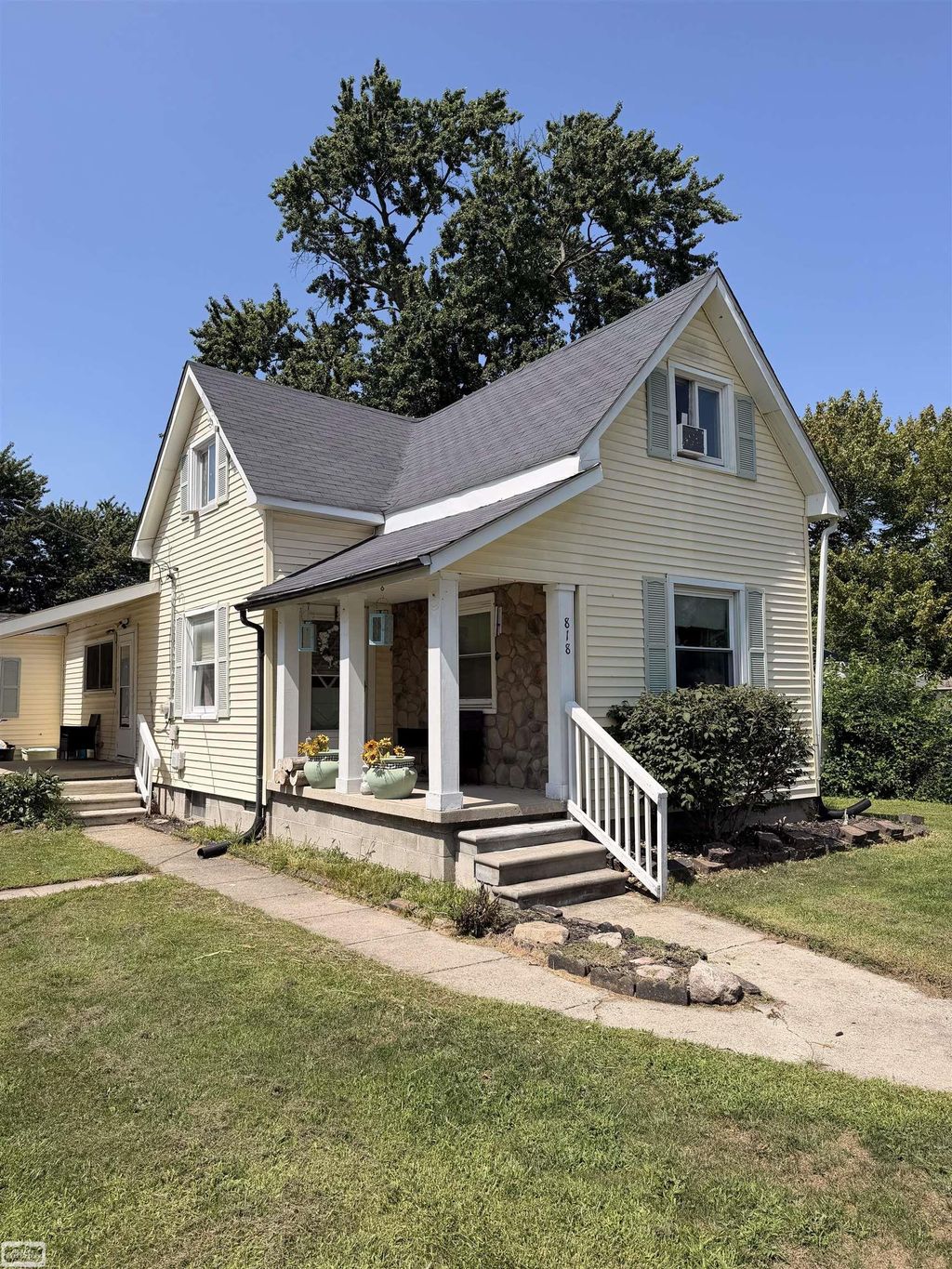 818 S 4th St, Marine City city