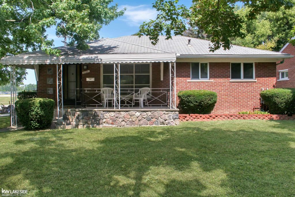 1700 Hampton Rd, Mt. Clemens city
