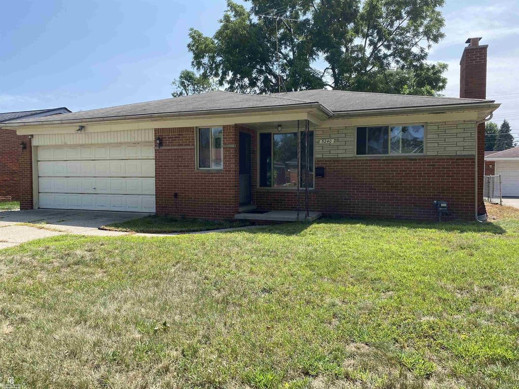5240 Gerald St St, Warren city