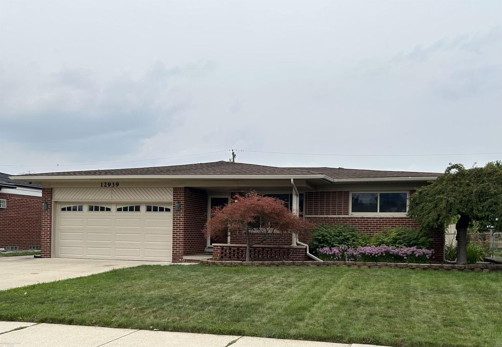 12939 Masonic Blvd, Warren city