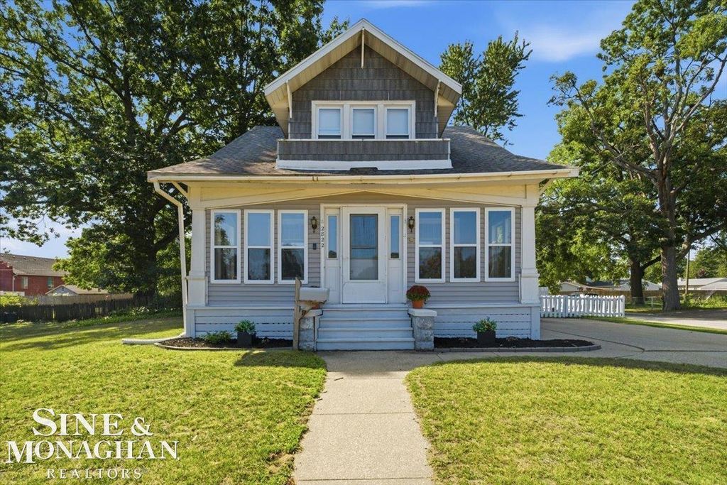 2822 S Boulevard Blvd, Port Huron city